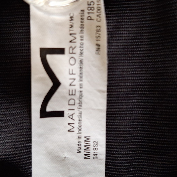 Maidenform Shaping Brief Size Medium - Picture 2 of 4